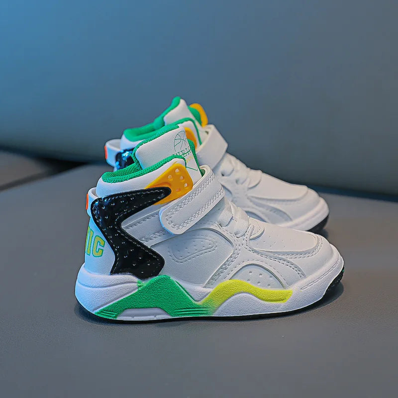 Children's basketball shoes are soft and fashionable