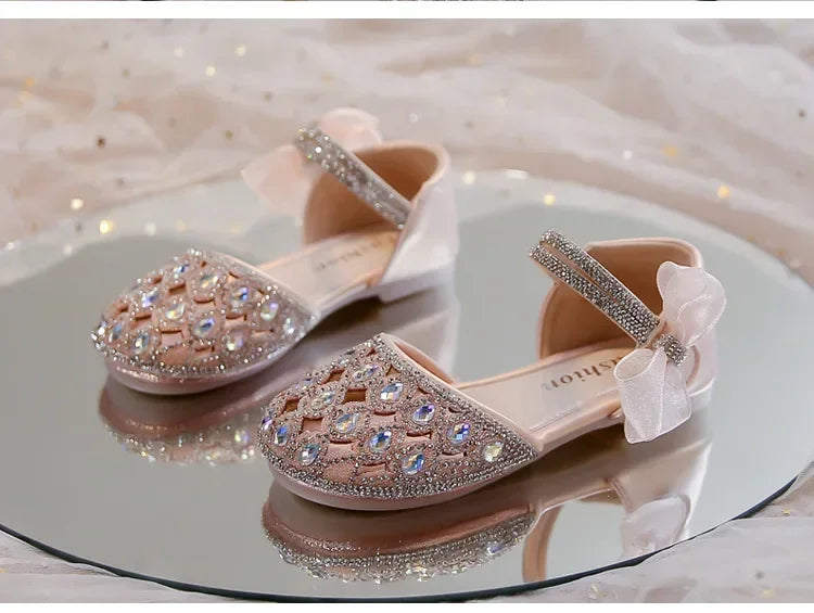 Girls Sandals Shiny Crystal Ins Trendy 2025 Summer New Kids Princess Shoes Mesh Lace Bows Girls Dance Shoes Elegant Hollowed-out