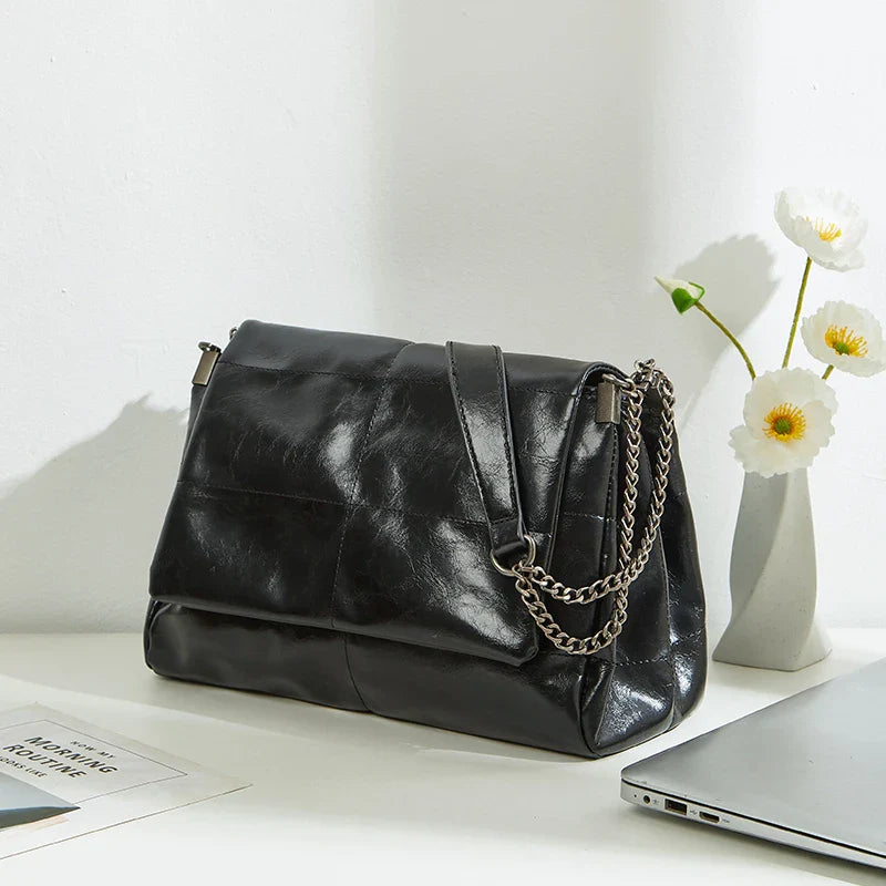 Women's Fashion Metal Chain Shoulder Crossbody Bag, Simple Classic Pu Sewing Bag, Solid Color Flip Messenger Bag, Classic Busine