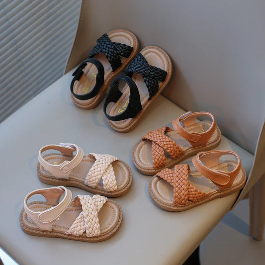 Toddlers Girls Sandals Kids Princess Beach Shoes 2026 Brand New Cross Tied Weave Style Fashion Children Summer Sandals Soft Cute