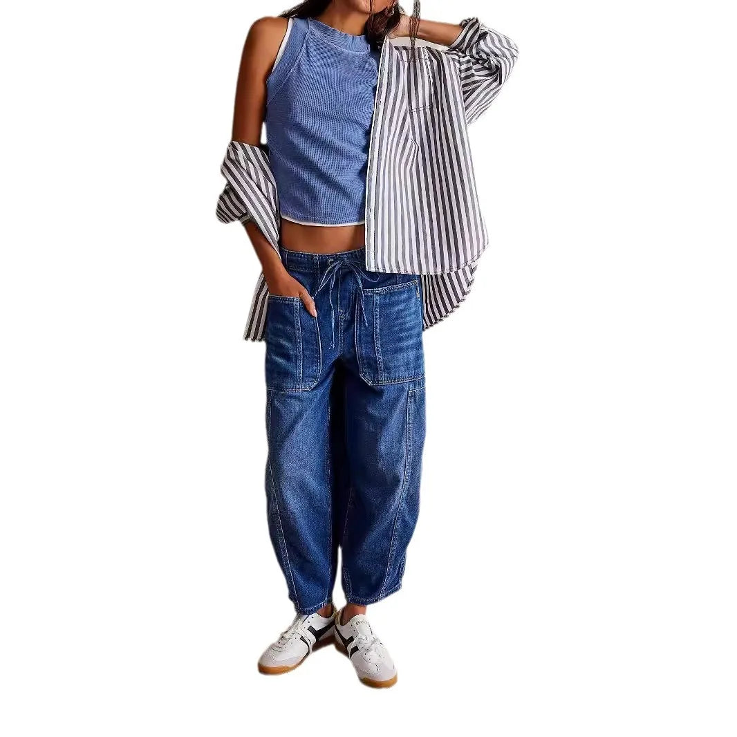 Calça Jeans Casual de Cintura Baixa Perna Reta Folgada com Cadarço e Barra Afunilada