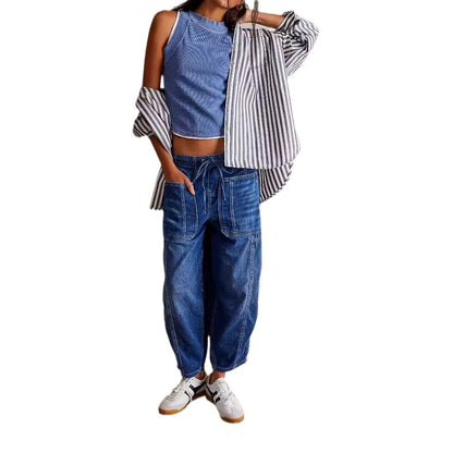 Calça Jeans Casual de Cintura Baixa Perna Reta Folgada com Cadarço e Barra Afunilada