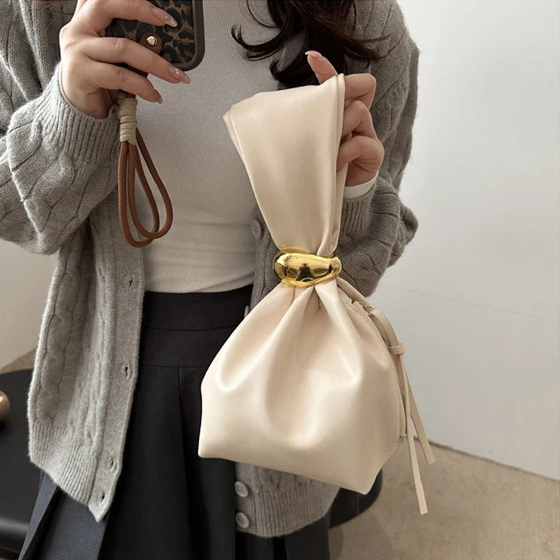 Mini Bolsas de Ombro de Couro PU com Design em Forma de Bolinho, para Mulheres, Modernas, com Nó, Retrô, de Pulso, Bolsas de Mão e Carteiras
