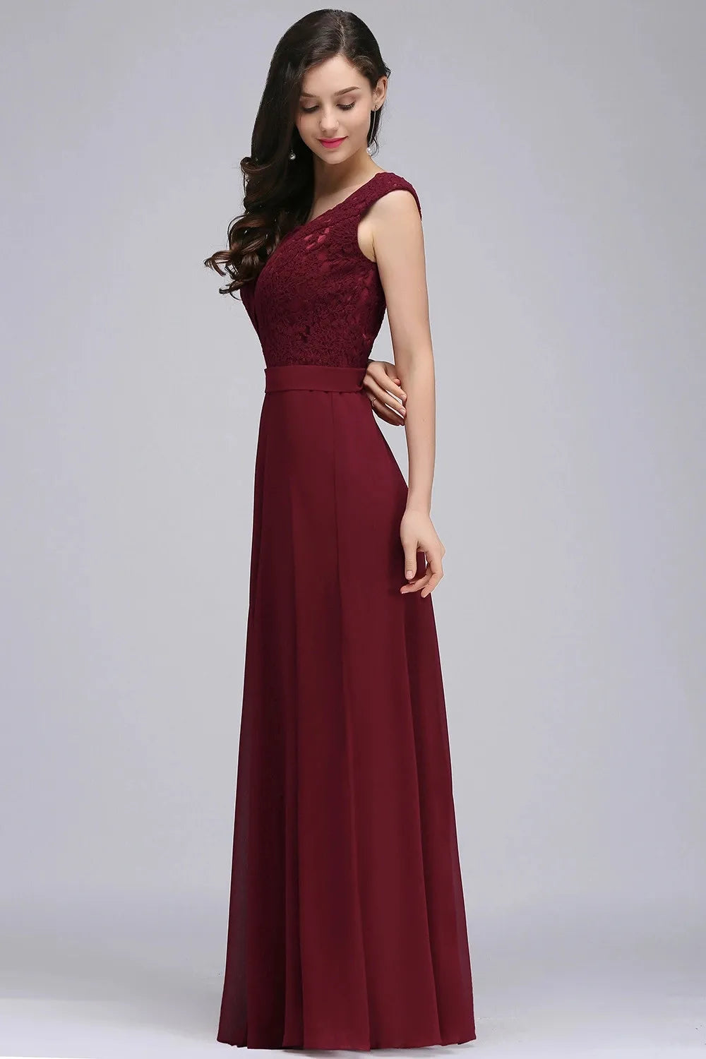 2024 Sexy Illusion O Neck Elegant Long Burgundy Evening Dresses Lace Sleeveless A-Line Chiffon Formal Party Prom Gowns Vestidos