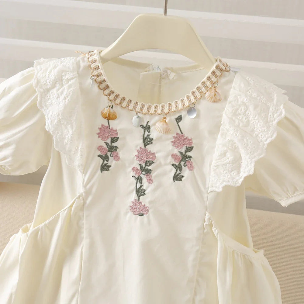 Sweet and Cute Girl Casual Round Neck Flower Embroidery Bubble Sleeve Princess Dress Birthday Party Summer New