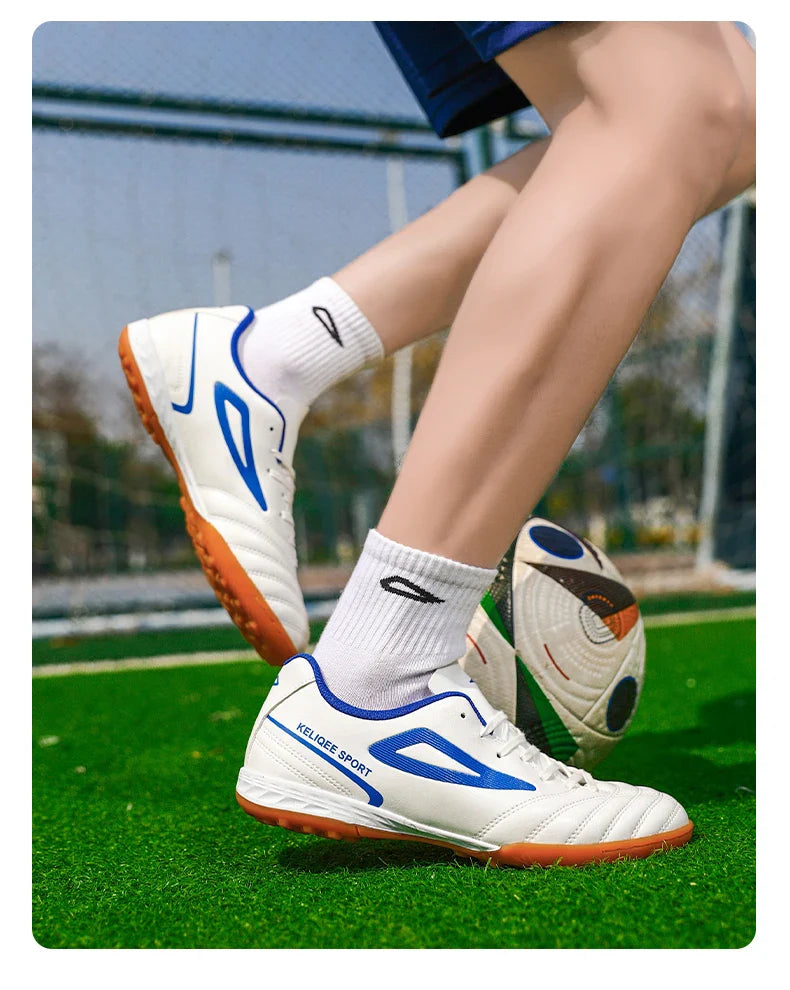 New Men Football Boots Indoor Futsal Soccer Shoes Ultralight Wholesale Professional Training Unisex Breathable Drop Shipping
