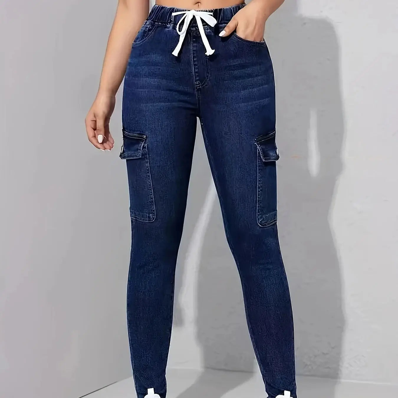 High-Waist Slimming Women's Tapered Stretch Cargo Jeans
