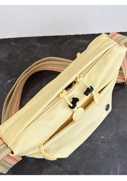 Ultra-light Nylon Crossbody Bag for Women Adjustable Wide Strap Lightweight Women's Bag Zipper Closure Stylish Messenger Bag
