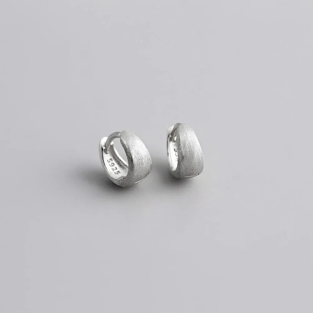 925 Sterling Silver Simple Wide Huggies Gothic Hoop Earrings for Women European Unisex Piercing Rock Jewelry Ear Buckles