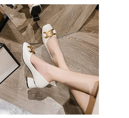 Plus Size 35-43 Women Pumps Med Heel Square Toe Pumps Office Lady Leahter Shoes Big Gold Metal Chain Soft Soles Slip on Shoes