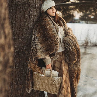 Faux Fur Blanket Luxury Fluffy Plaid Throw Blanket Winter Thick Warm Sofa Blanket Plush Fur Throws for Bed Bedroom Decor