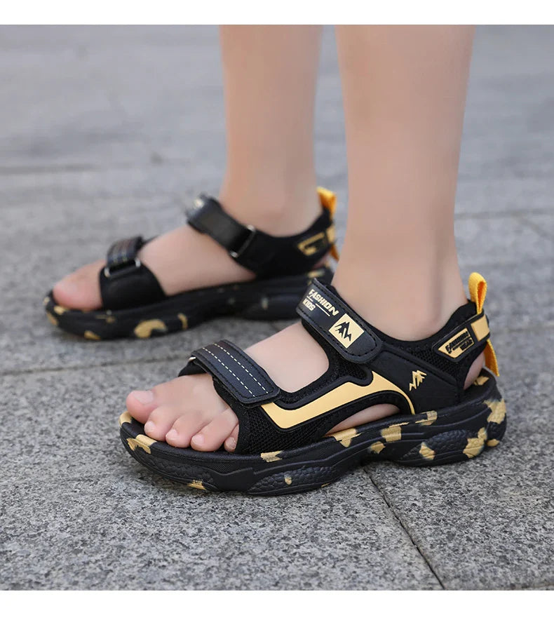 2025 Summer Boys Soft Sandals Fashion Children Shoes Autumn Light Cartoon Sandalias Flat Beach 4-12 Years Old Kids Shoes 12yrs