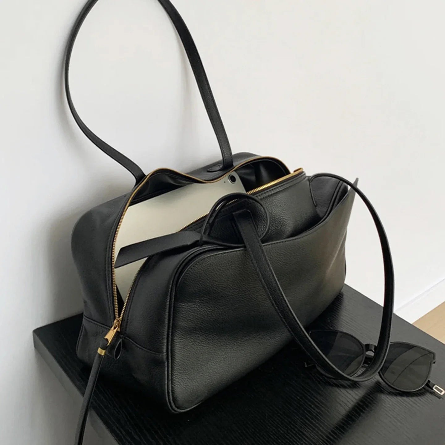 High version genuine leather pillow bag for women 2025 new all-match large capacity first layer cowhide bowling bag for women