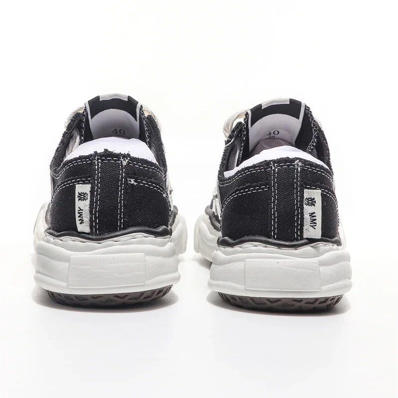 Women Casual Shoes Men's Sports footwear Summer Casual Thick Soled Male Soft Comfortable Non-slip Outdoor Fashion Board sneakers