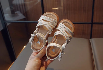 Summer Girls Sandals Fashion Embroider Flower Children Princess Shoes Open-toe Sweet Bowknot Kids Causal Flat Sandals Soft Soled