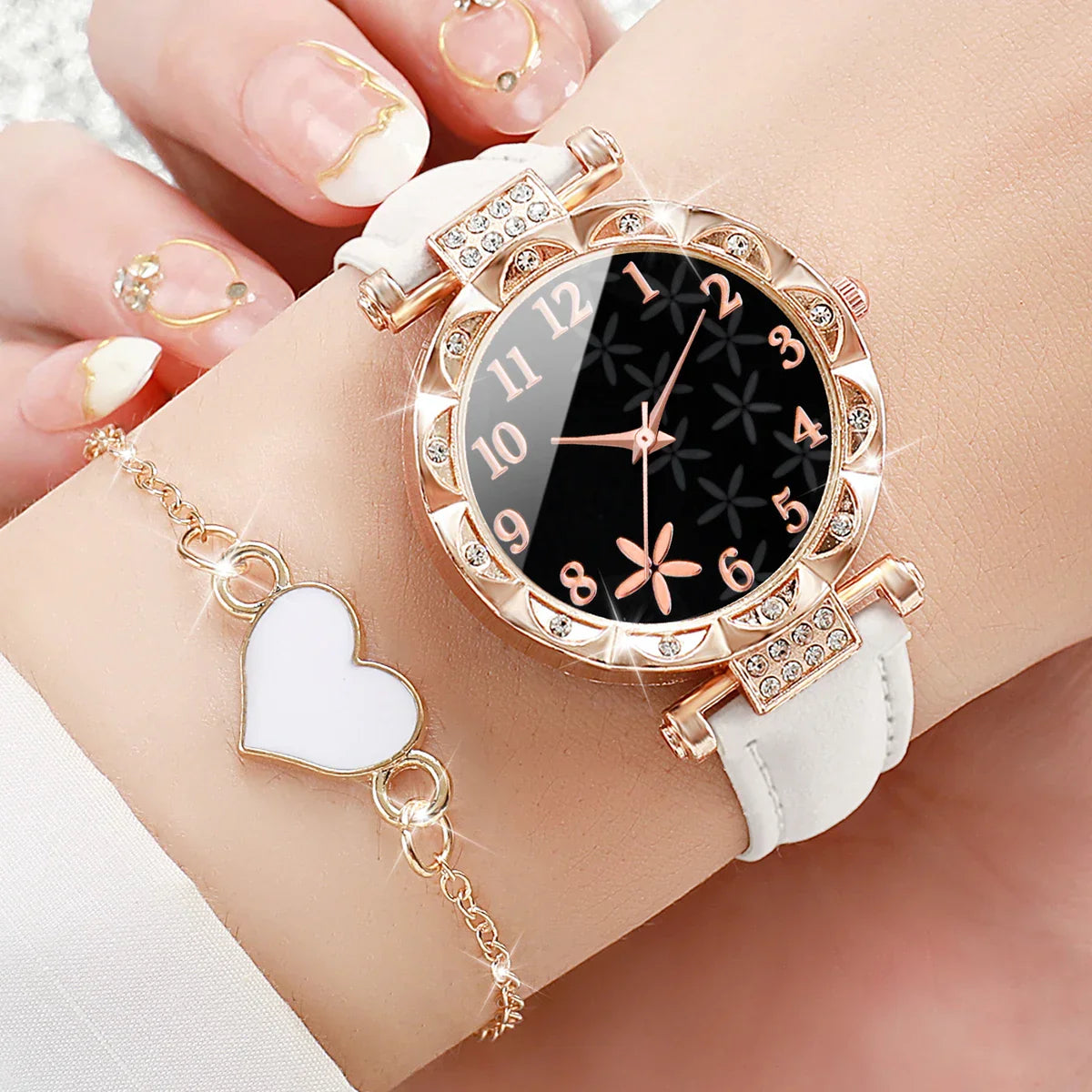 6PCS/Set Fashion Flower Dial Women's Quartz Casual Leather Band Analog Watches Heart Bracelets Set（Without Box）
