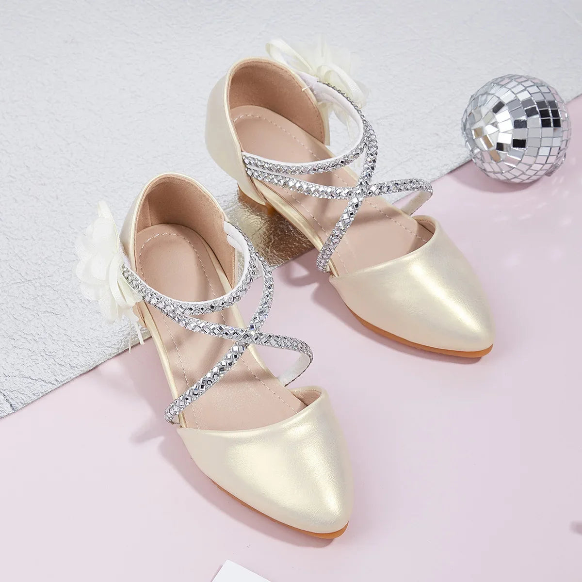 2025 Summer New Fashion Flower Girls' Princess Shoes Crystal Performance Children's Sandals Pointed Toe Children's High Heels