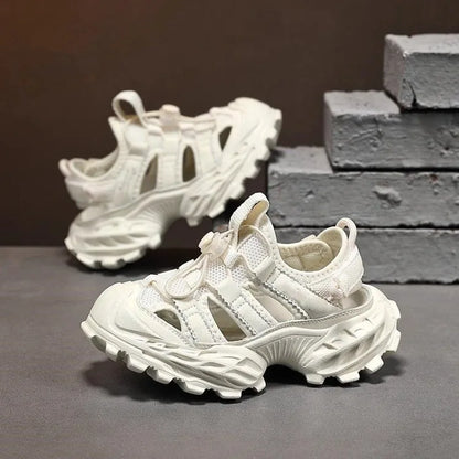 2026 New Boys' White Sports Sandals Summer Closed Toe Beach Shoes with Hollow Out Design for Children