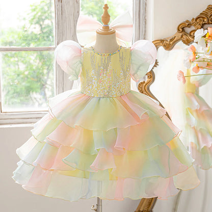 Vestidos de festa infantis amarelo claro adequados para festas de aniversário, vestidos de princesa, bem como para bailes de formatura e cerimônias de formatura.