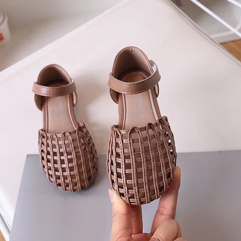 2026 Novel Roman Sandals for Little Girls Side Butterfly-knot Princess Weave Sandals Soft Breathable Hollow Shoes Child Girl