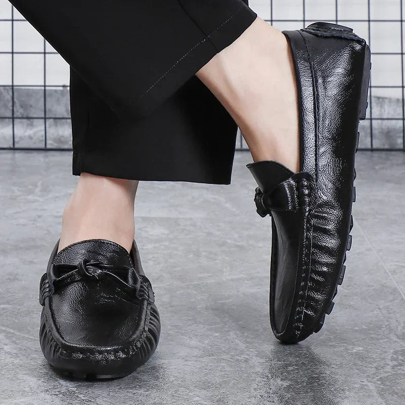 Genuine Leather Men Casual Shoes Black Mens Loafers Fashion Luxury Brand Lightweight Comfortable Slip on Boat Driving Shoes