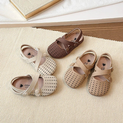 Summer New Kids Mary Jane Sandals Hollow-out Breathable Girls Causal Flat Shoes Non-slip School Children Fashion Retro Sandals