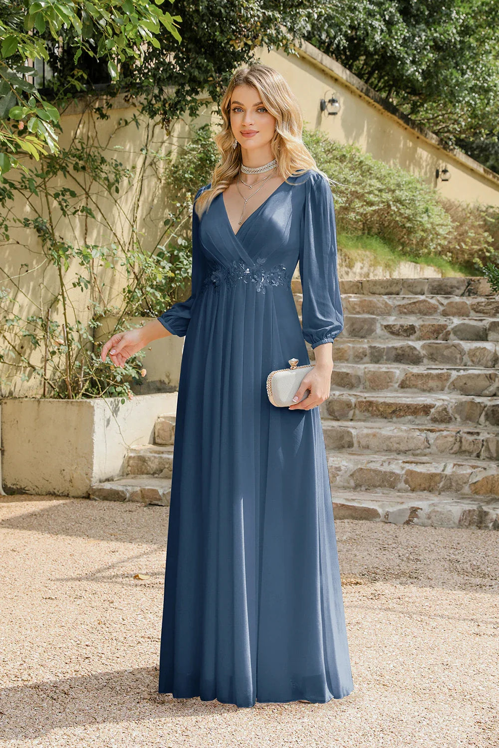 Vestido de Noite de Gola V com Apliques de Renda e Saia Evasê de Chiffon Elegante com Mangas Fendidas para Festas de Casamento 2025