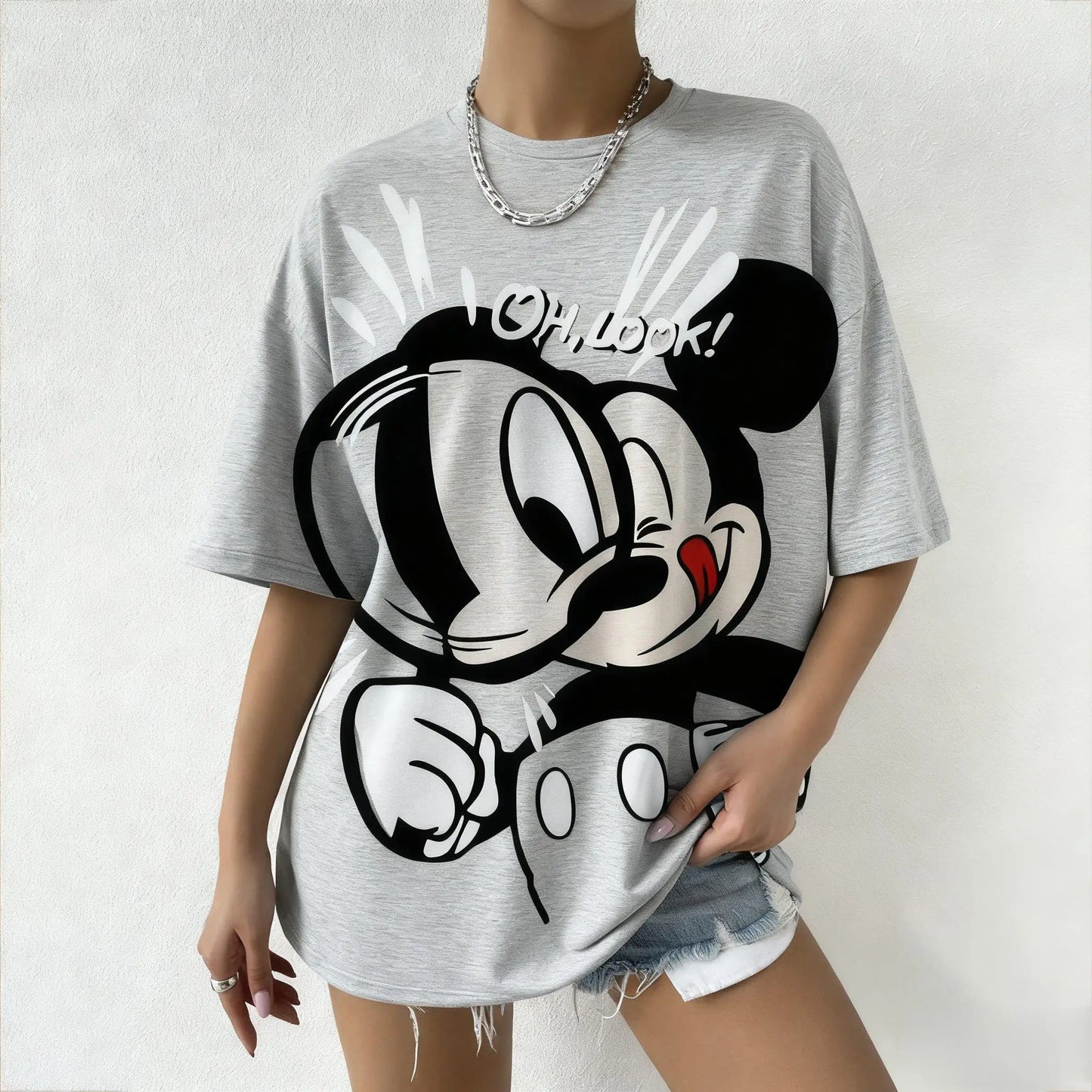 Summer Mickey Mouse Oh Look Printed Women Tshirt Cartoon Graphic Tee Oversized Vintage Streetwear Fashion Y2k Tops