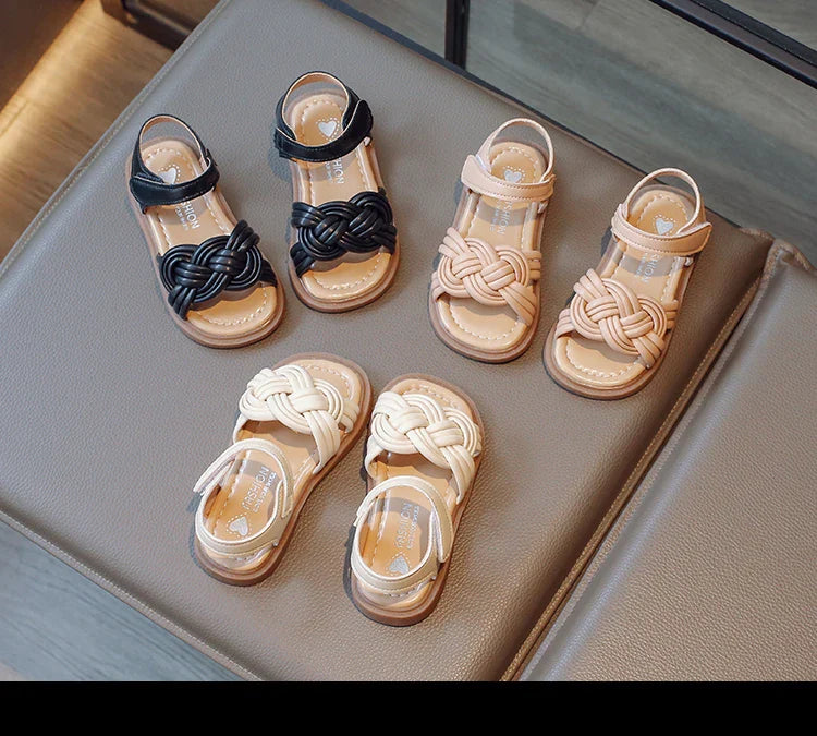 Children Fashion Girls Sandals Casual Weave Breatheable 2023 New Summer Beach Shoes Princess Flats Hook & Loop Chic Kids Korean