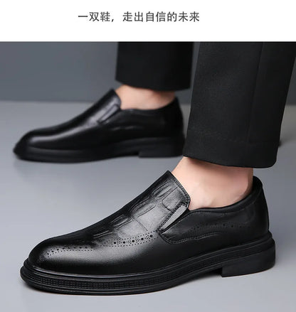 2026 Spring Autumn New Designer Brogue Shoes for Men Fashion Business Casual Shoes Male Solid Color Leather Shoe Loafers Man