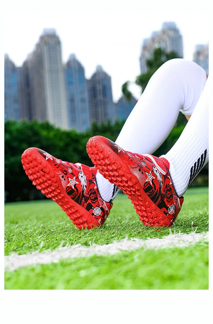 New Youth Soccer Shoes Kids Football Boots Professional Training Non-Slip Indoor Outdoor Futsal Cleats Sneakers Breathable 28-39