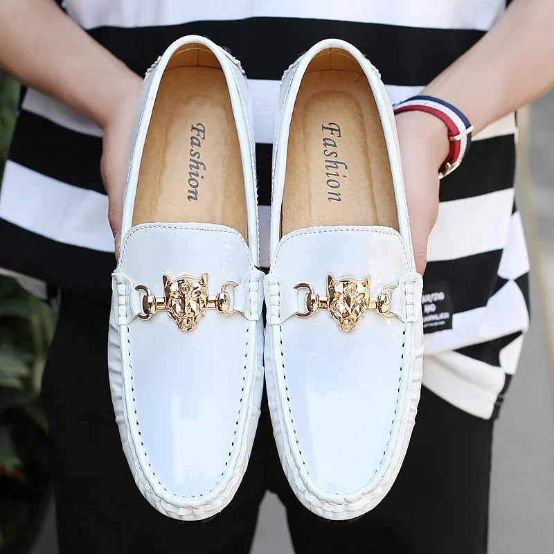 2025 Spring and Summer New Internet Celebrity Glossy Leather Peas Shoes Men's Large Size Slip-On Trendy Fashion Handmade Men's Shoes