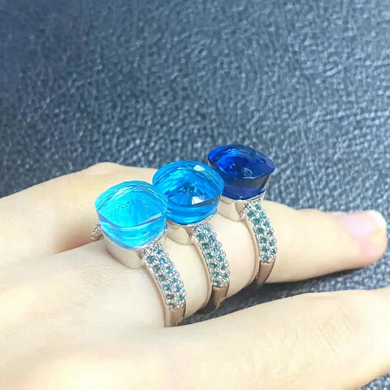 10.6mm Classic Ring for Women Light Blue Zircon Blue Topaz Candy Water Drop Crystal Ring Platinum Plated Jewelry Gift