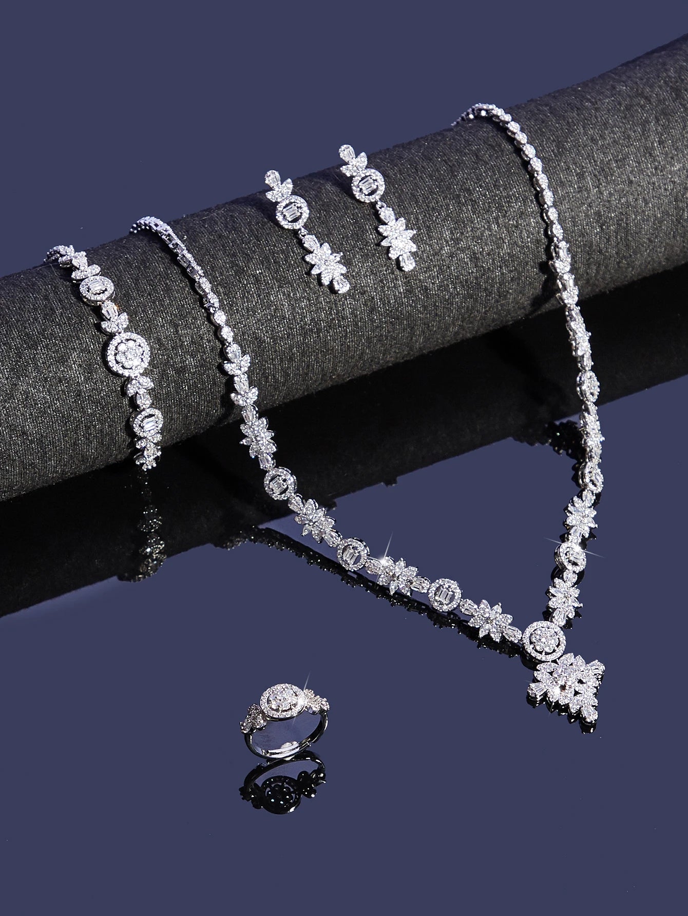 Luxury Cubic Zirconia Necklace Bracelet Earrings And Ring 4pcs Dubai Full Jewelry Set For Women