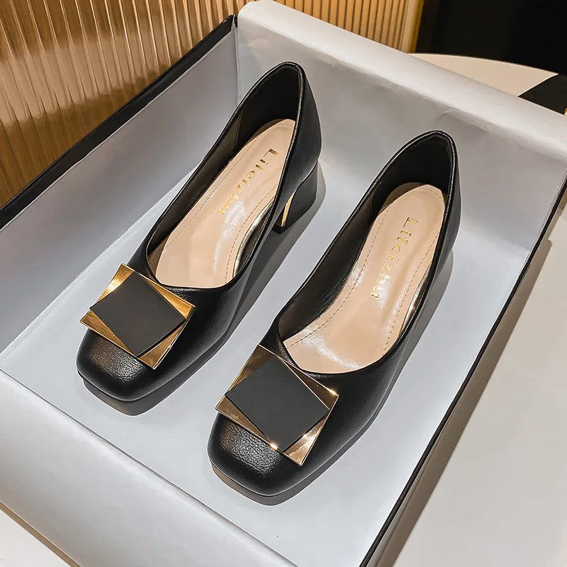 Plus Size 35-43 Women Pumps Med Heel Square Toe Pumps Office Lady Leahter Shoes Big Gold Metal Chain Soft Soles Slip on Shoes