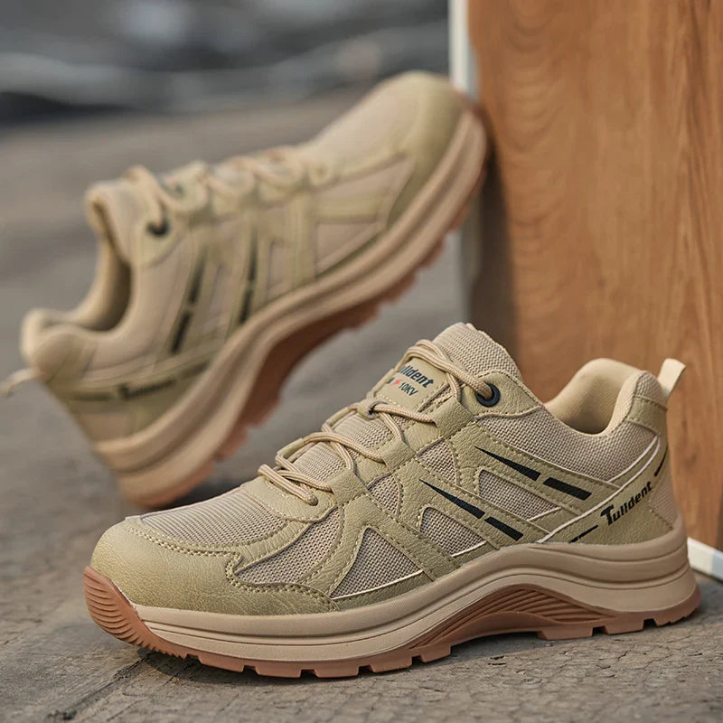 New safety shoes, anti-smashing and anti-puncture work shoes, insulated shoes, men's protective boots