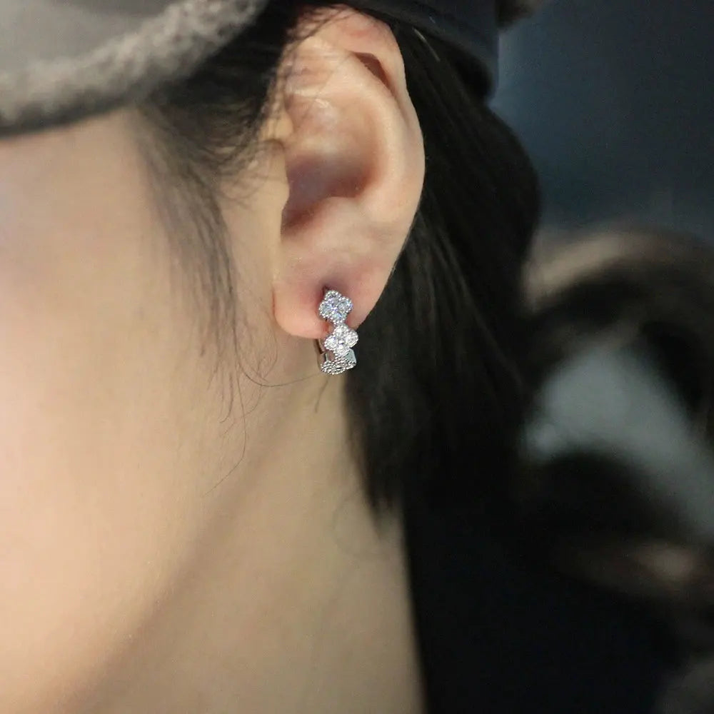 1.7mm D Color Moissanite Hoop Earrings for Women 925 Sterling Silver Four Leaf Clover Huggie Earring Flower Jewelry