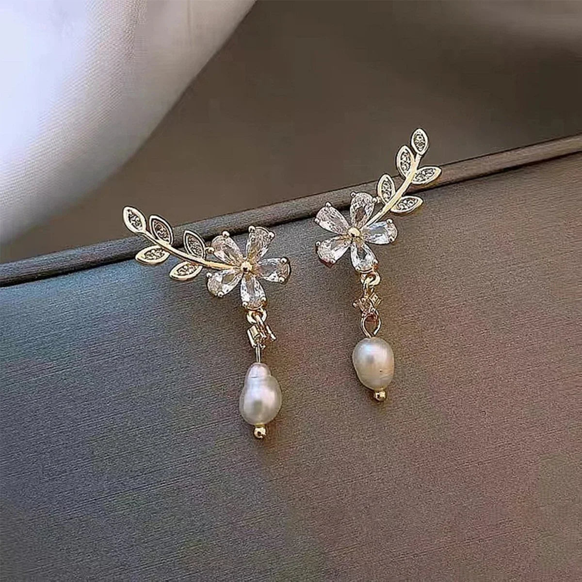 Exquisite Leaves Crystal Flower Stud Earrings For Women AAA Zircon Rose Butterfly Tassel Earring Bride Wedding Party Jewelry