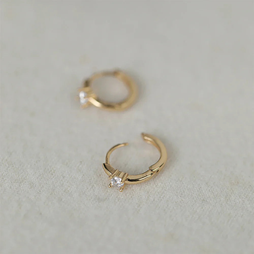 925 Sterling Silver Ear Buckle Snake Twisted Round Circle Microinlaid Zirconia Hoop Earrings For Women Pendientes Aro Rojos