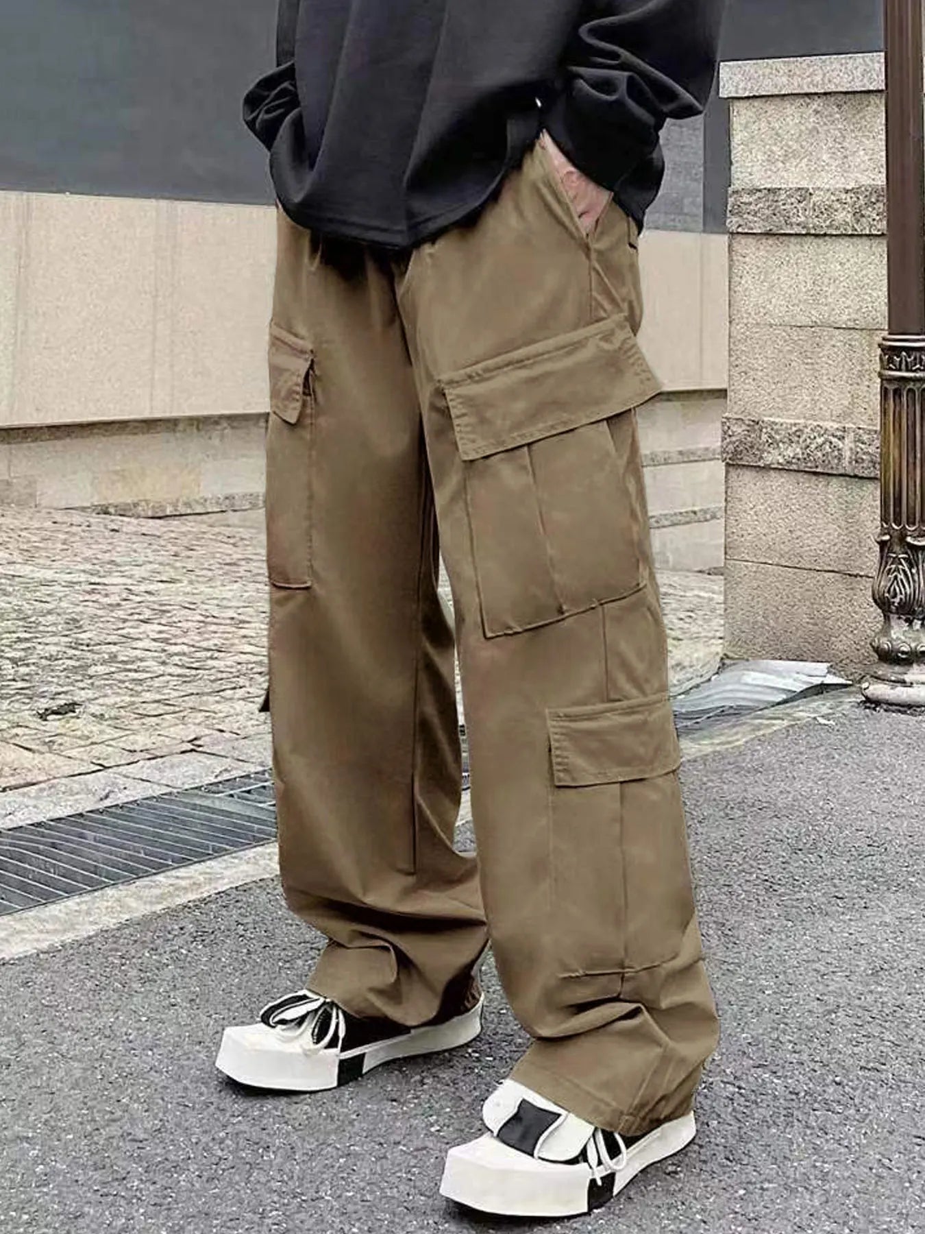 Men's Spring and Autumn Multi-Pocket Cargo Pants with Elastic Waistband and Drawstring Adjustment, Solid Color Multi-Pocket Long Pants Suitable for Outdoor Sports and Leisure