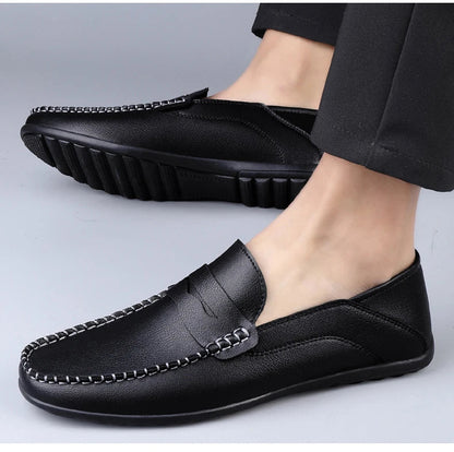 Men's plus size slip on casual shoes Four seasons new soft sole outdoor driving shoes white shoes youth Joker fashion tide shoes