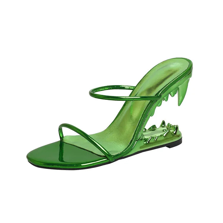 Big Gold Chain Peep Toe Tiger Teeth Heel Sandals 2024 New Fashion Silvery Beach Party Outdoors Women's Slippers Size 35-43