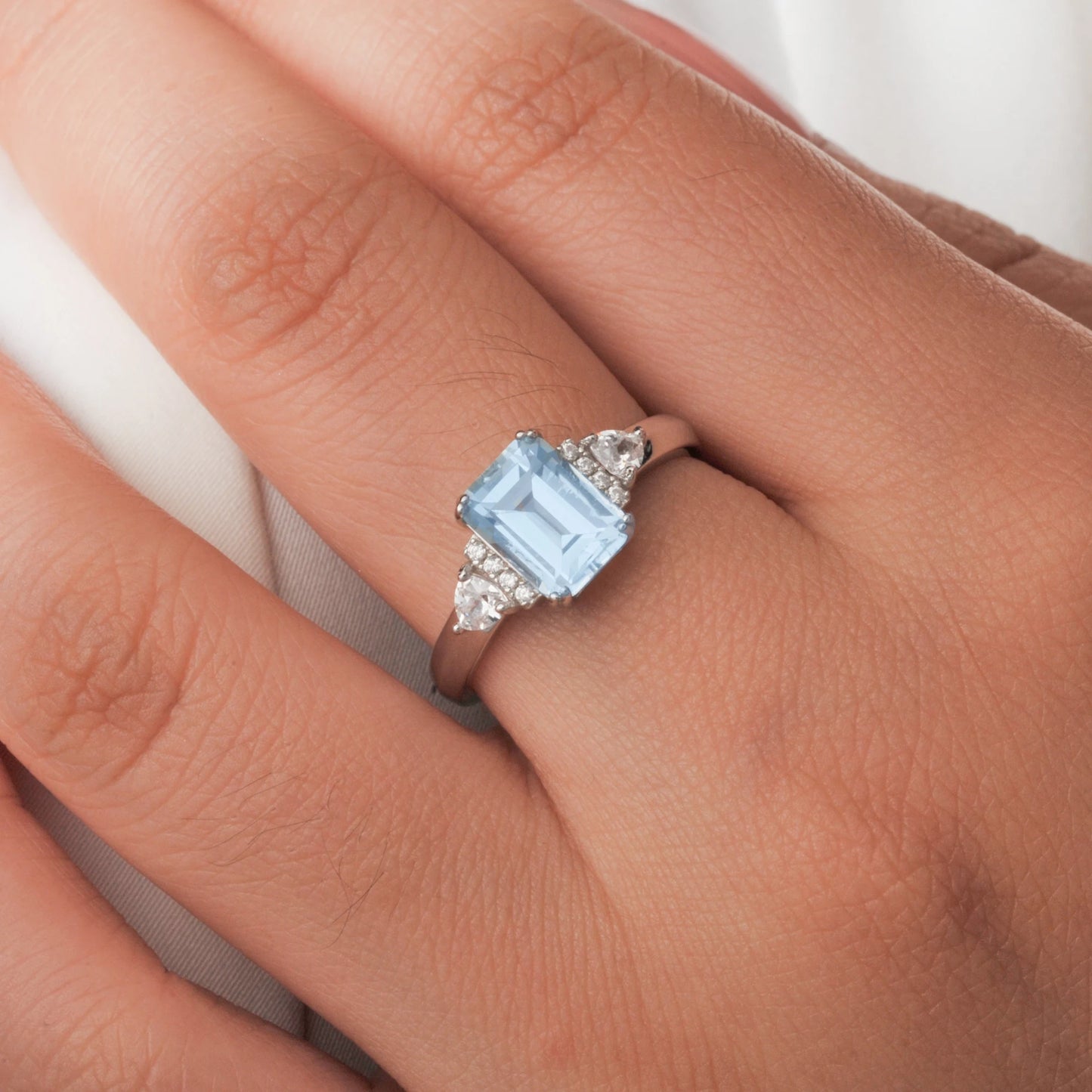 Sky Blue Topaz Emerald Cutring rings for women gift 925 sterling silver jewelry Free delivery elegant valentines fashion