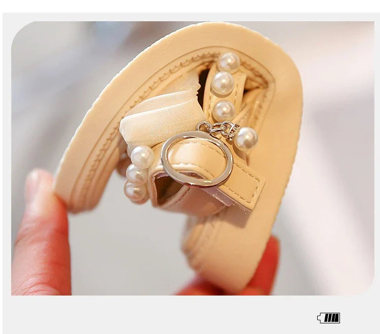 Chic Girls Pearl Flat Sandals 2026 Summer Baby Princess Girls Children Beige Dance Performance Shoes Girl Platform Sandal G05223