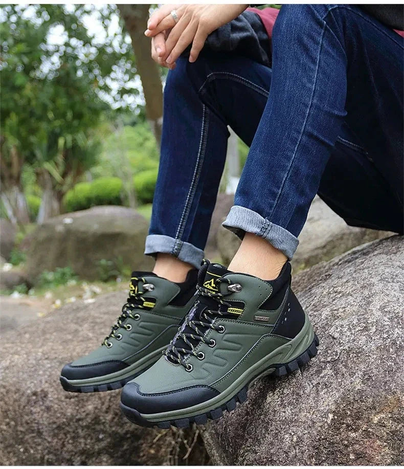 Brand Winter Men's Boots Warm Men's Snow Boots High Quality Leather Men Sneakers Outdoor Men Hiking Boots Work Shoes Size 39-46