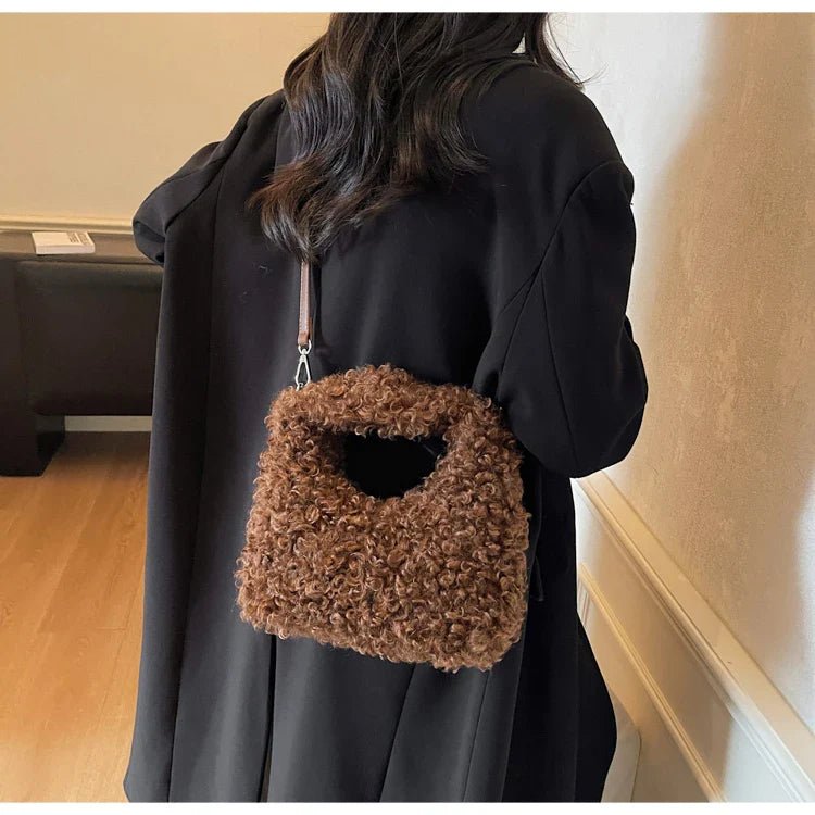 Plush Sweet Shoulder Bags for Women Cute Autumn and Winter 2025 New Versatile Fashion Large Capacity Women's Handbags