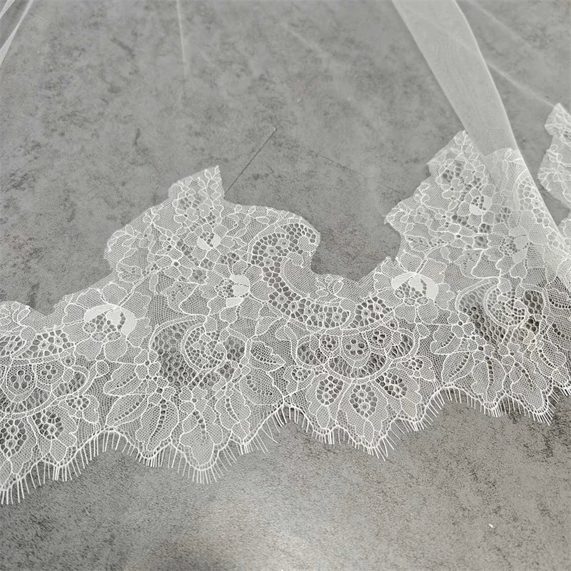 Customized Elegant Eyelash Lace Edge 2 Layers Wedding Veil with Blusher 2.5m/3m/3.5m Long Bridal Veil Wedding Accessories