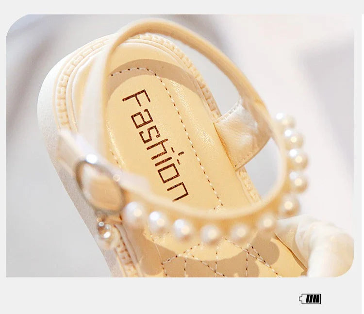 Chic Girls Pearl Flat Sandals 2026 Summer Baby Princess Girls Children Beige Dance Performance Shoes Girl Platform Sandal G05223