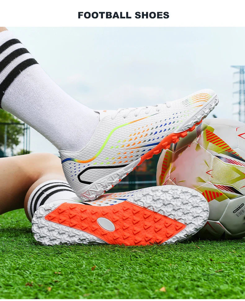 New Men Soccer Shoes Hot Sale Women Professional Football Boots Unisex High-quality Futsal Ultralight Cleats TF/FG Sneakers