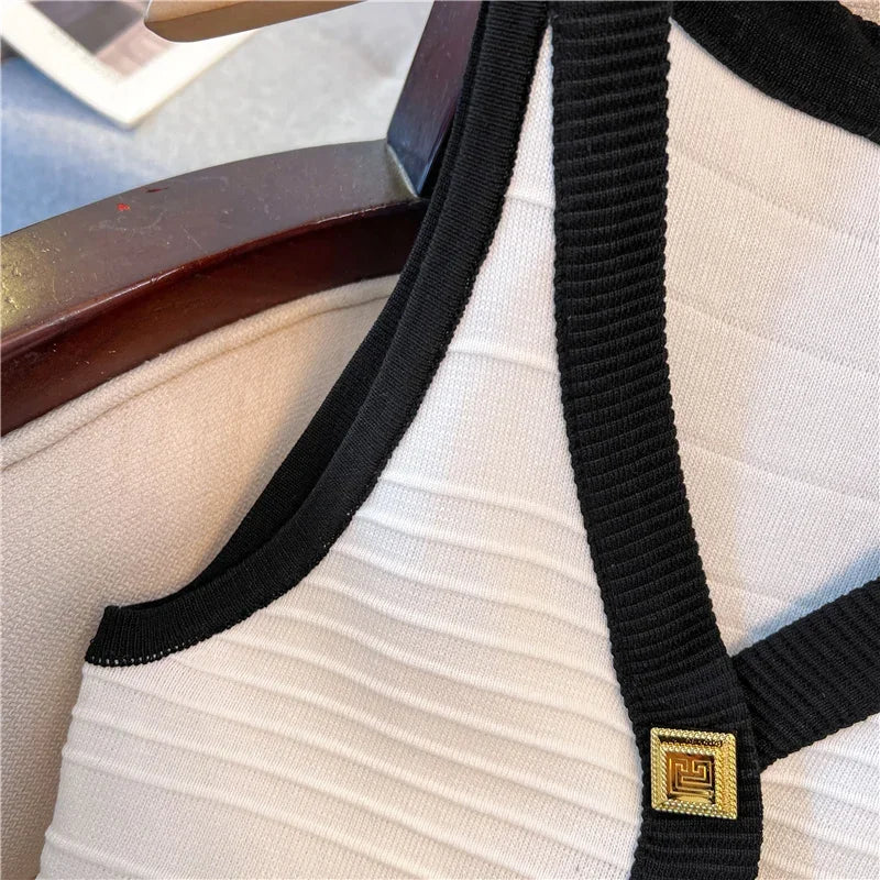 Metal Buttons Patchwork Tank Tops White Crop Top Chic Y2k Sleeveless Summer Knit Tops T-shirt Korean Women's Clothing New